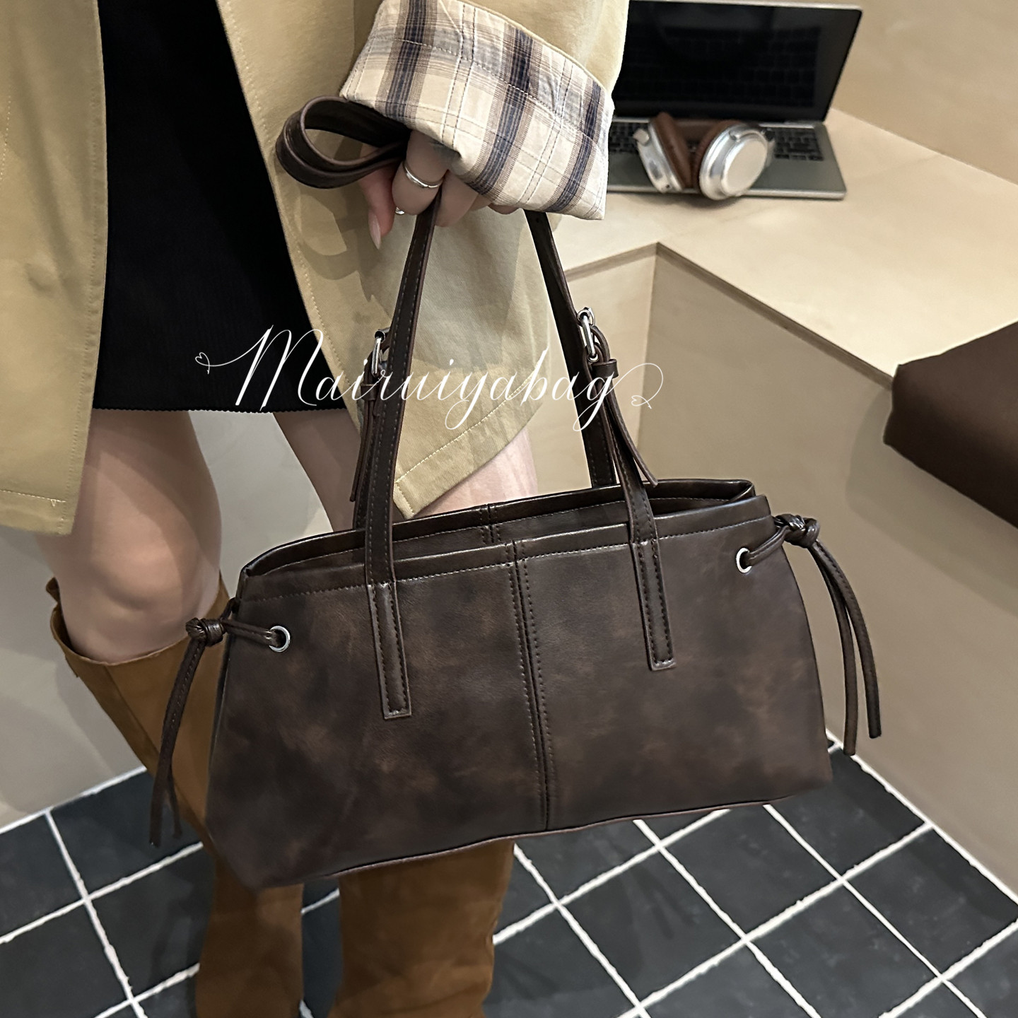 复古大容量单肩腋下包上班通勤包