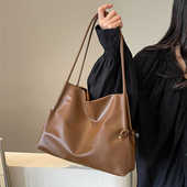 大容量褶皱通勤水桶托特包潮软皮慵懒风百搭腋下包妈咪包潮单肩包