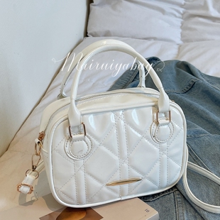 韩系小众设计枕头包包女2026新款菱格手提包小香风通勤单肩斜挎包