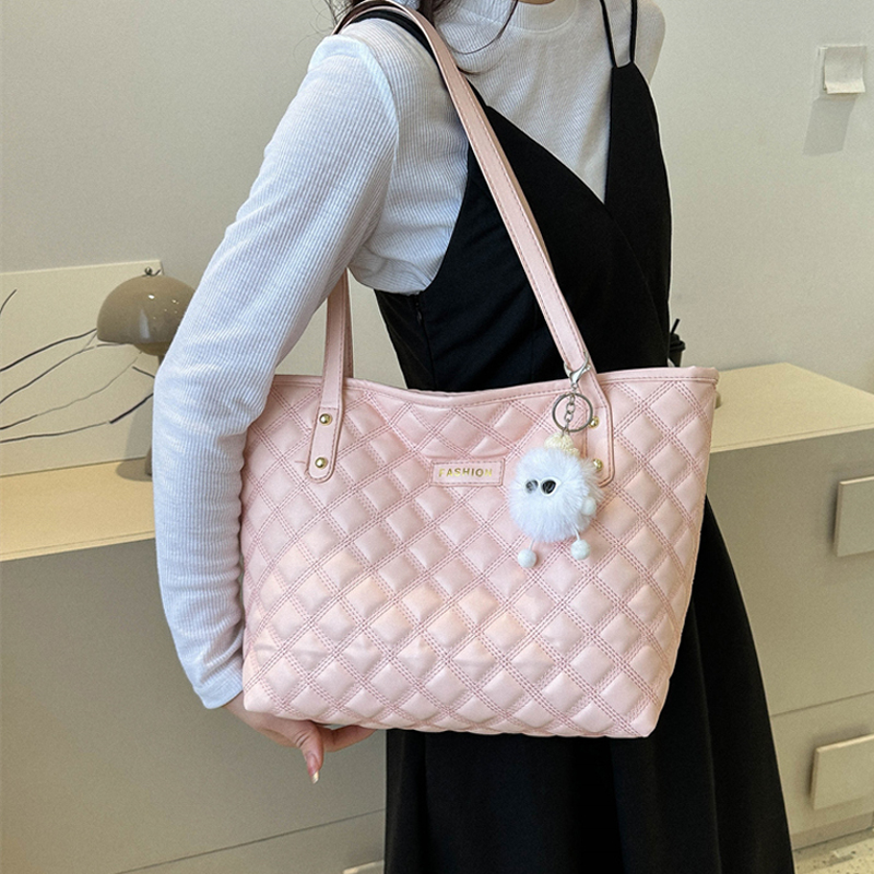 麦瑞雅甜美单肩通勤菱格托特包