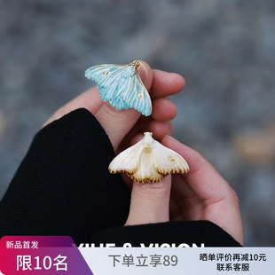 YIHE弋禾原创设计【烬霜之蛾】黄蓝飞蛾百搭秋冬大衣外套陶瓷胸针