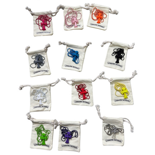 现货自主 东京限定树脂项链Silicon Heart立体藤蔓爱心项链潮