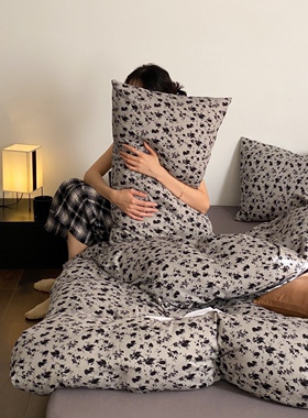 Minimal Concept【中古黑花】黑灰A类针织花卉全棉四件套四季通用