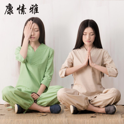 套装白色宽松亚麻瑜伽服