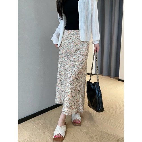 黄色小碎花飘逸淑女鱼尾半身裙