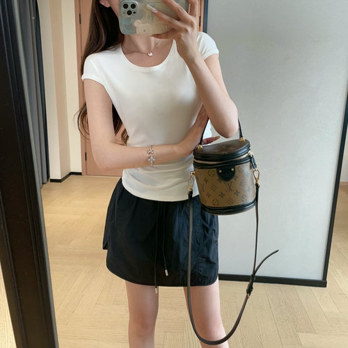 WTHEONE时髦减龄一片式侧缝抽褶收腰显瘦正肩小飞袖T恤女2026新款