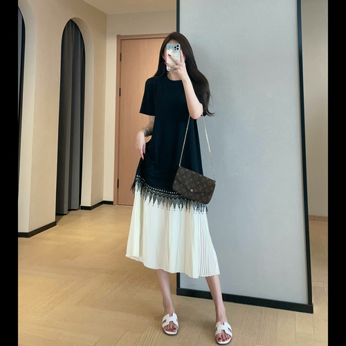 WTHEONE巨显瘦气质短袖T恤裙撞色拼接百褶中长款连衣裙女2026新款