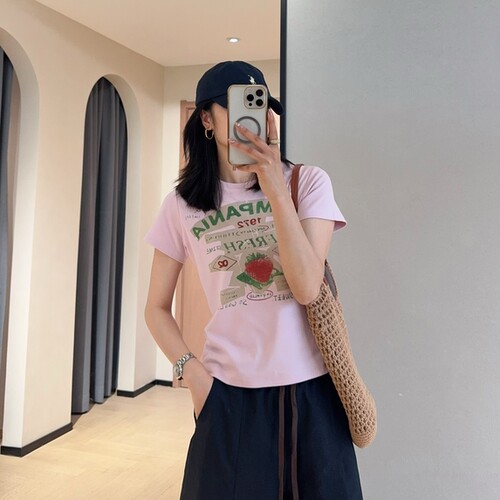 WTHEONE韩系减龄草莓奶昔印花正肩显瘦百搭圆领短款T恤女2026春夏