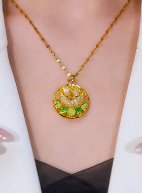 2025新款时尚百搭气质绿色猫眼石网纱吊坠项链女轻奢高级感锁骨链