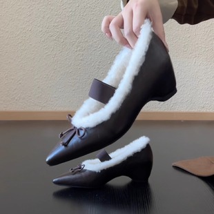 时尚 女蝴蝶结异型跟气质毛毛鞋 百搭 4cm复古尖头玛丽珍鞋 RubyL