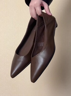 RubyL/3cm复古风棕色尖头浅口单鞋女牛皮百搭一脚蹬平底奶奶鞋