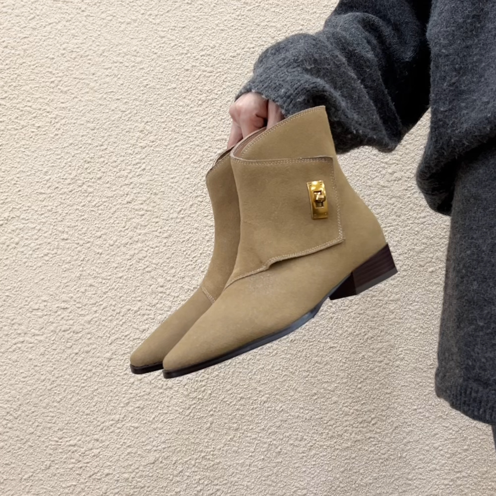 牛翻皮尖头粗跟短靴复古