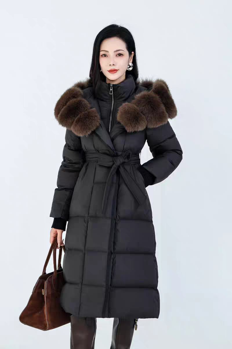 鹅绒服女狐狸大毛领2025冬新长款羽绒服女士加厚收腰连帽气质显瘦