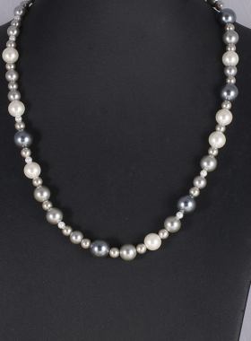女施家珍珠大小串珠项链