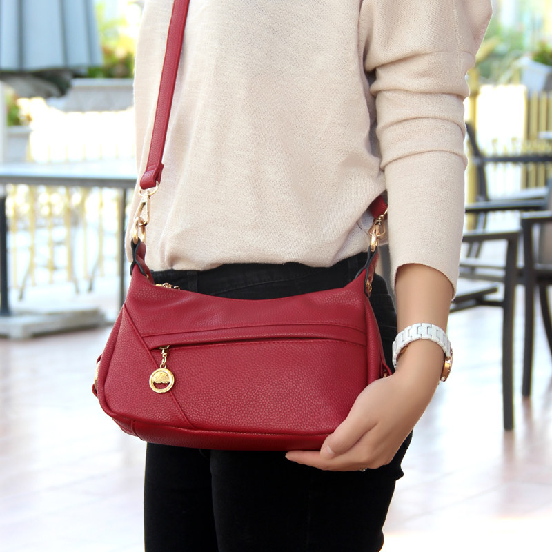 中年小拎包女包休闲妈妈买菜零钱包妇女两用斜挎单肩包老年人包邮在类目 箱包皮具/热销女包/男包, 女士包袋中 - 来自Buy2taobao.com提供专业的淘宝代购服务