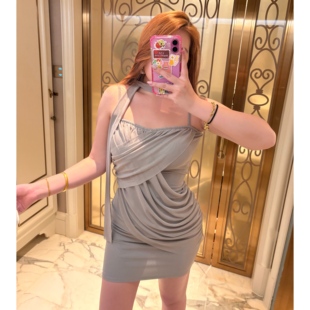 江南韵 辣妹风飘带不对称挡片设计款遮肉显瘦吊带连衣裙短裙G219