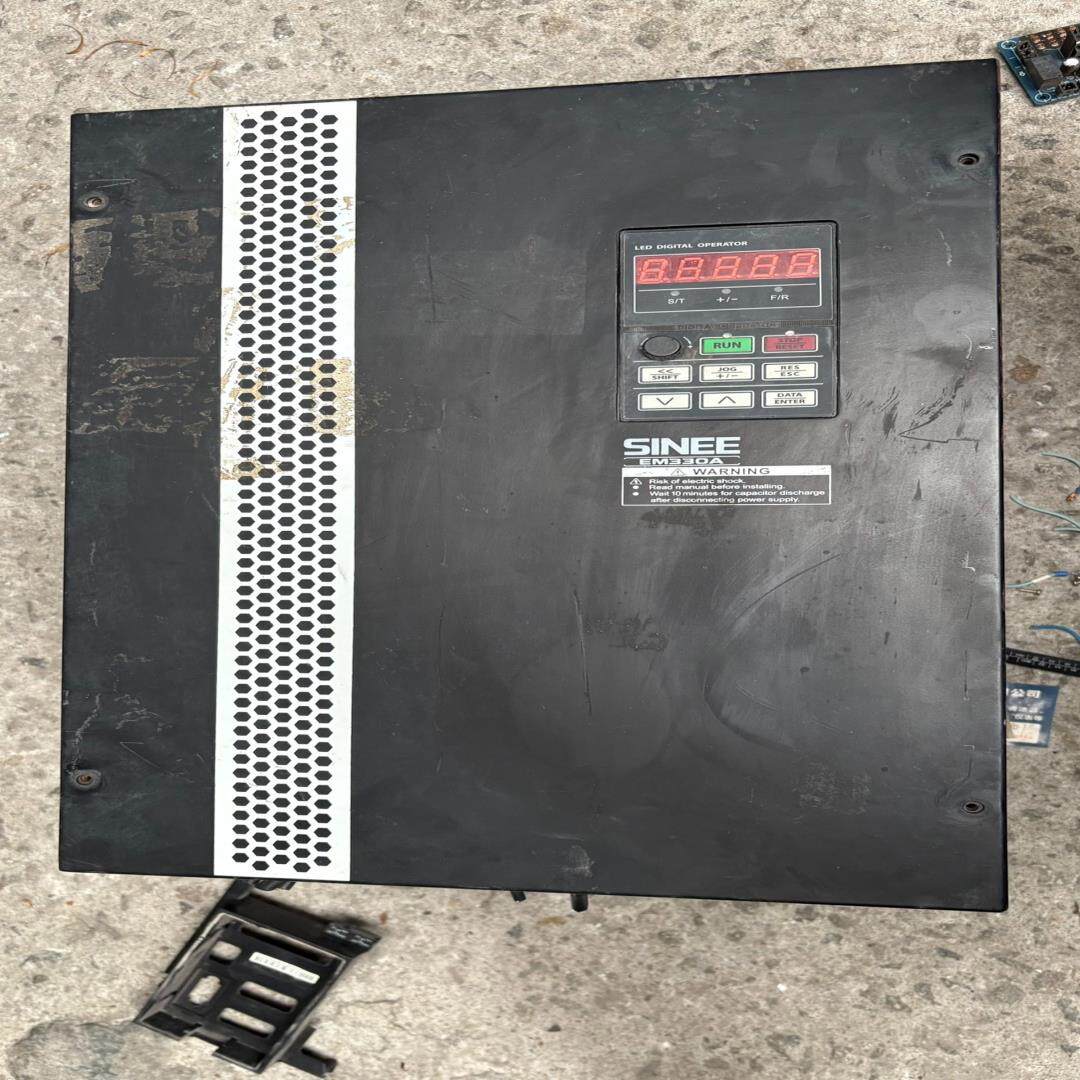 正弦EM330A变频器37kwEM330A-037-3C【议价】