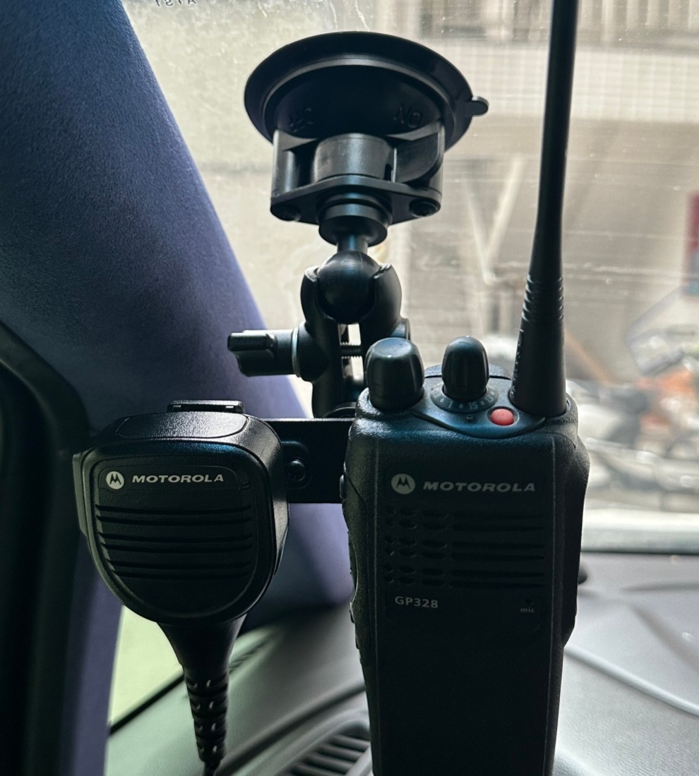 车载手台对讲机手咪支架 大吸盘牢固狂甩不掉对讲机手咪通用,生活电器,对讲机配件,淘宝优惠券,粉丝福利购,淘宝优惠卷