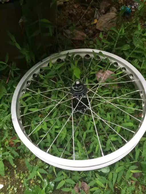 Roues de vélo - Ref 2372278 Image 1