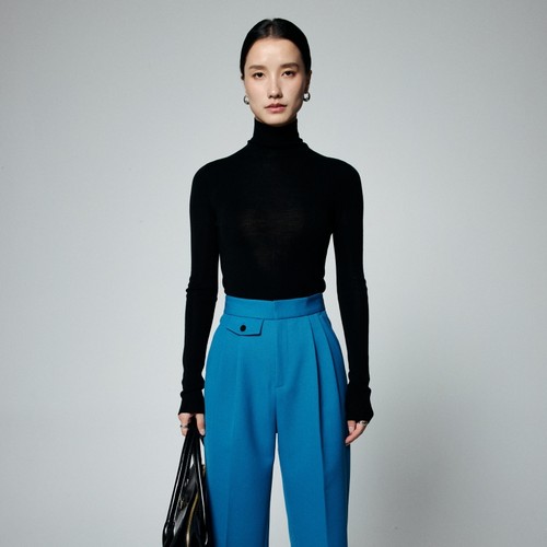 美丽诺细羊毛高领无缝一体羊毛衫