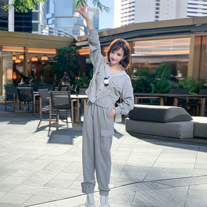 MIUCO运动风V领单排扣开衫+松紧束口休闲长裤套装【现货】