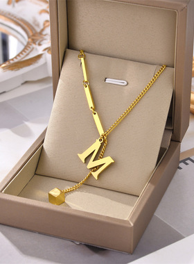 欧美时尚ins风流苏钛钢字母M吊坠小众设计感钛钢项链女不掉色