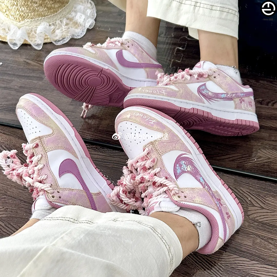 迷途定制球鞋 Nike Dunk Low 粉漾花海多巴胺小花晕染学院风板鞋