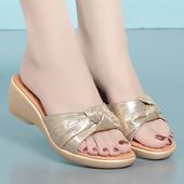 女外穿夏季 中年女士凉拖鞋 女鞋 厚底拖鞋 新款 坡跟时尚 妈妈凉鞋 金色