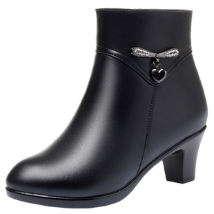 中年女士棉靴妈妈棉鞋女冬加绒棉皮鞋真皮羊毛短靴软底中老年女鞋