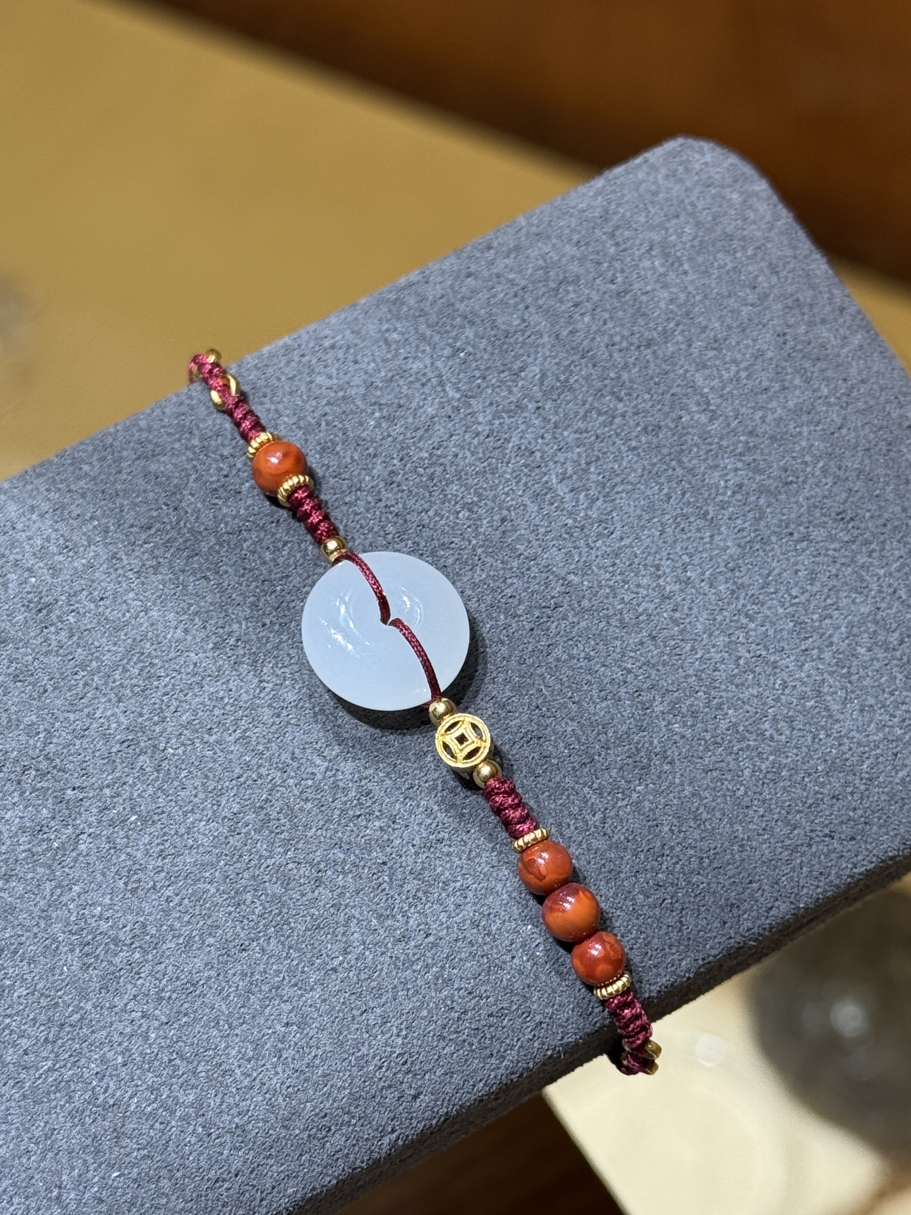 新疆和田玉羊脂白玉平安扣手链手绳红绳南红手工礼物新年本命好运