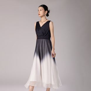 2026夏季 纨叙 墨染云烟 渐变真丝连衣裙 v领收腰气质长裙 新款