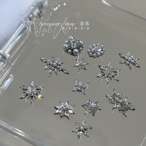 菱形雪花堆钻锆石成品美甲珍珠