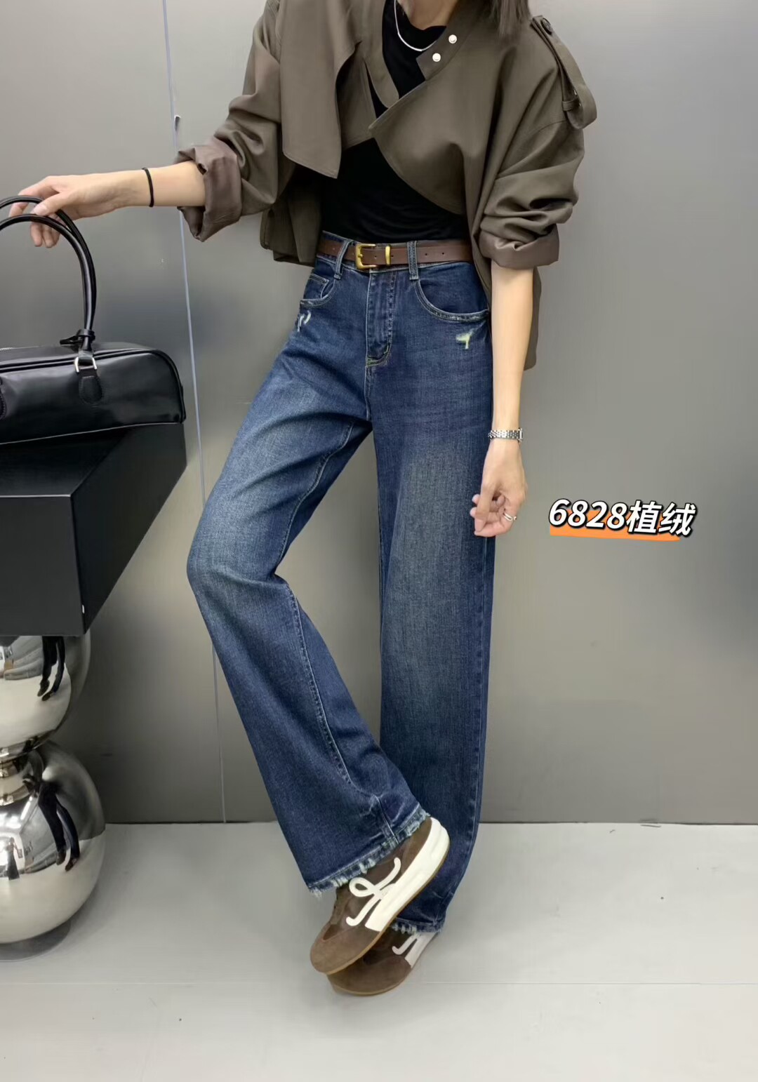 王豪2025植绒窄版阔腿牛仔裤女2025秋冬新款高腰显瘦宽松直筒裤