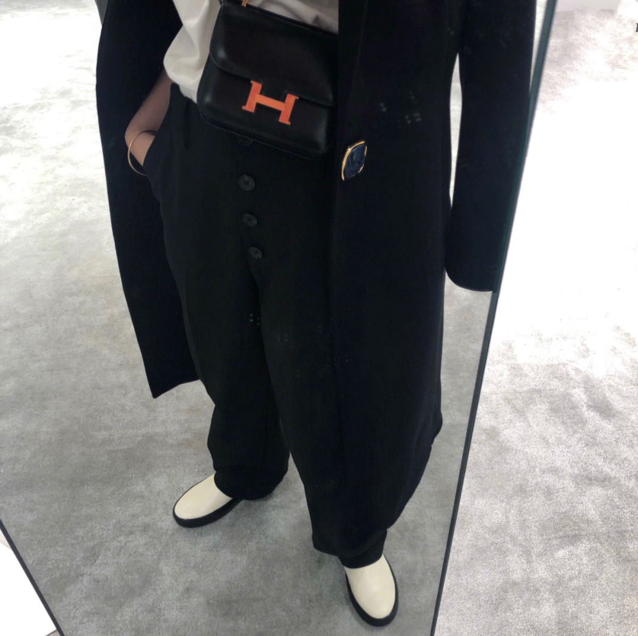 JM天边 强推！挺阔有型 c*os大喜庆同款 复古纽扣式直筒长裤黑色在类目 女装/女士精品, 裤子, 休闲裤中 - 来自Buy2taobao.com提供专业的淘宝代购服务