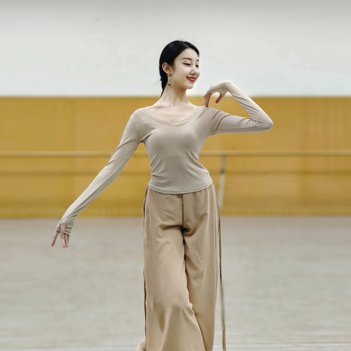 宸迪现代舞秋冬V领练功服
