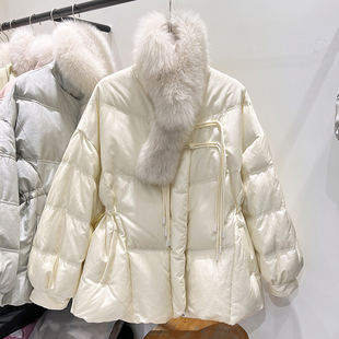 2023新款国风气质送围巾立领盘扣收腰加厚中长款羽绒服女冬季