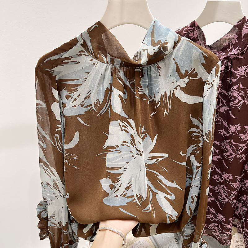 2025新款法式复古显瘦立领印花套头长袖雪纺衫女秋季薄款衬衣