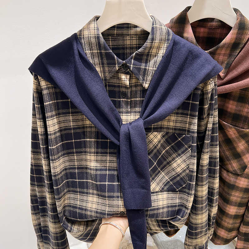 2025新款韩国宽松显瘦送披肩翻领拼色格子加厚保暖长袖衬衫女秋