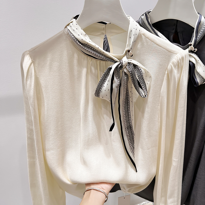 2025新款法式气质显瘦立领系带送丝巾纯色长袖上衣女秋季套头衬衫