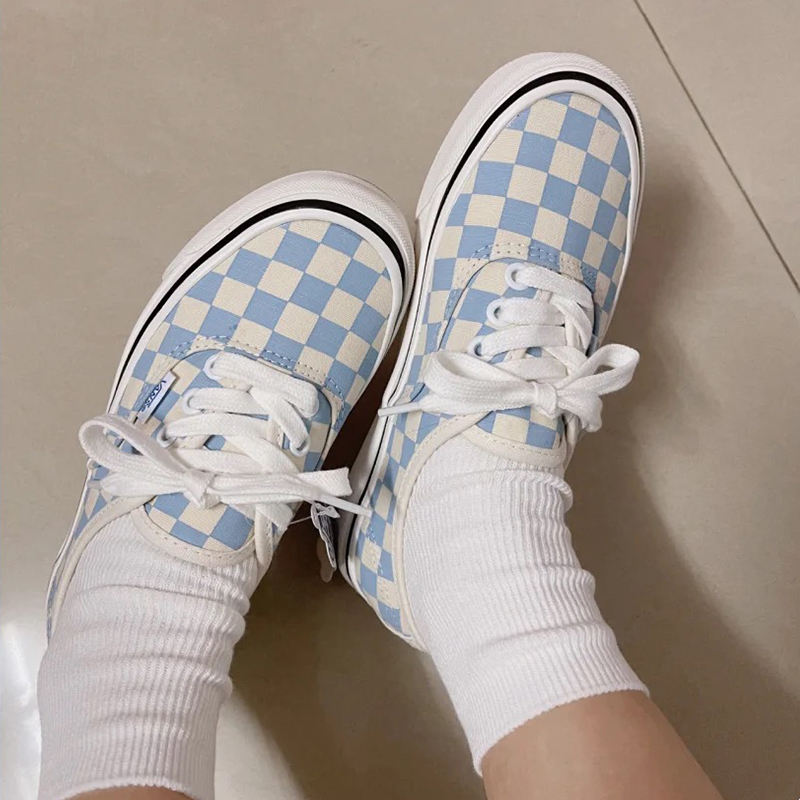 范斯VANS AUTHENTIC 安纳海姆棋盘格奶蓝色低帮板鞋 VN0A