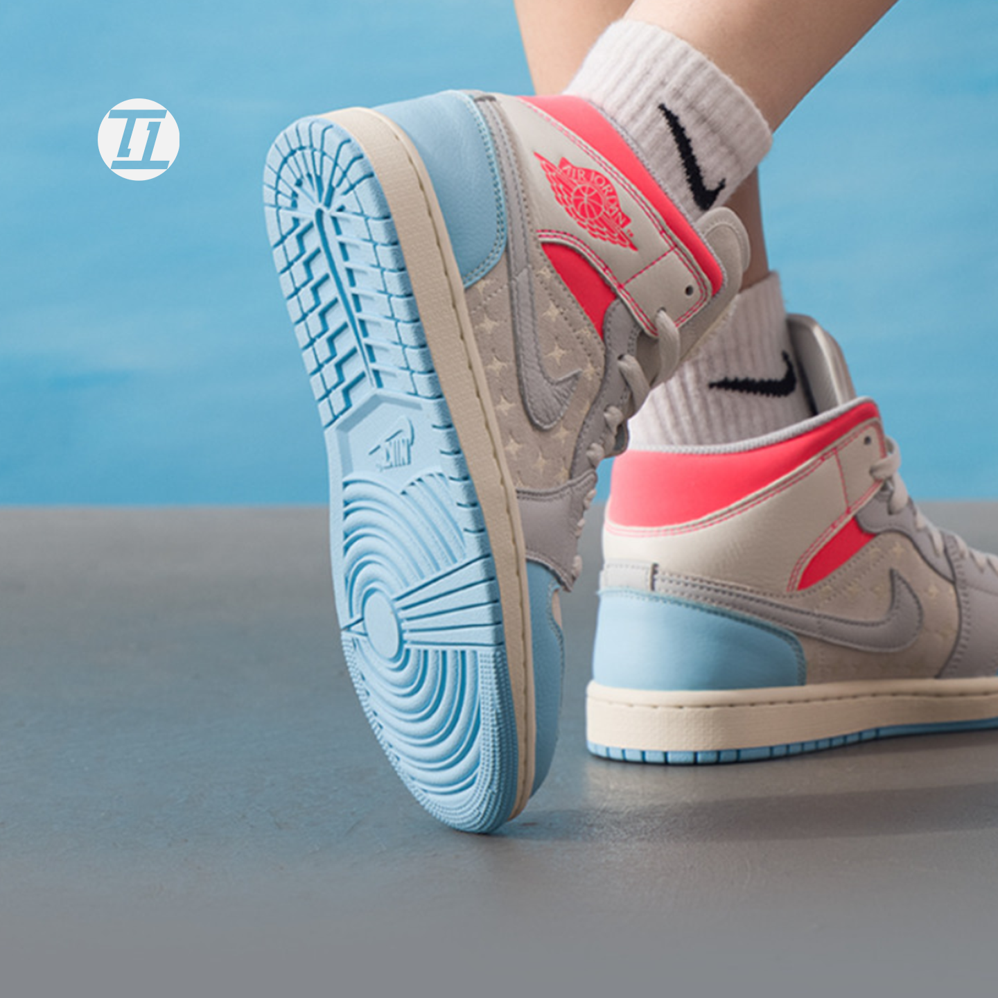 AIR JORDAN 1 MID 女子秋冬新款灰蓝中帮休闲鞋板鞋 IM7420-133,运动鞋new,篮球鞋,淘宝优惠券,粉丝福利购,淘宝优惠卷