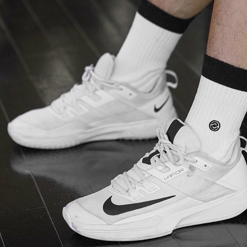 Nike耐克男女运动网球鞋