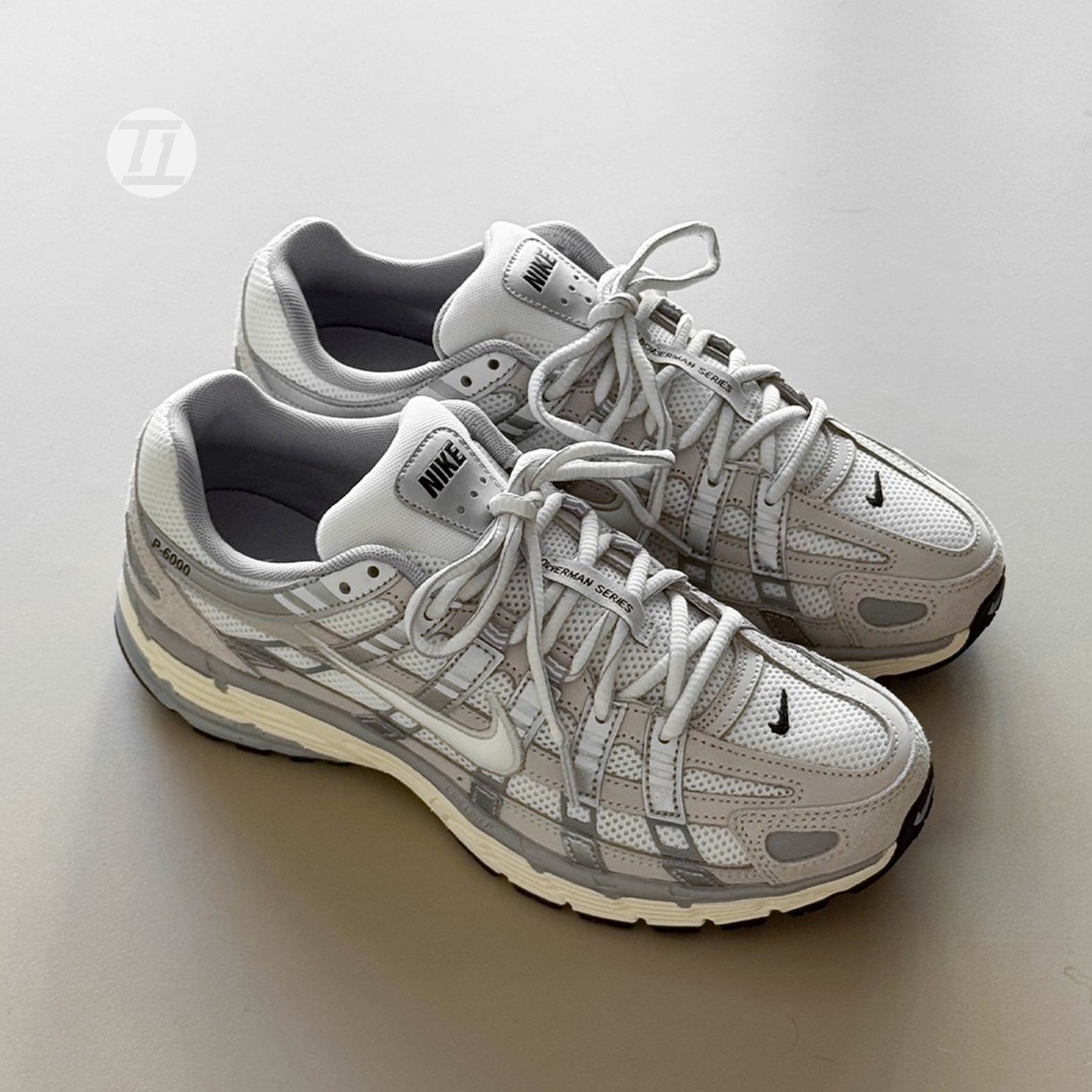 Nike耐克复古跑鞋风透气轻便