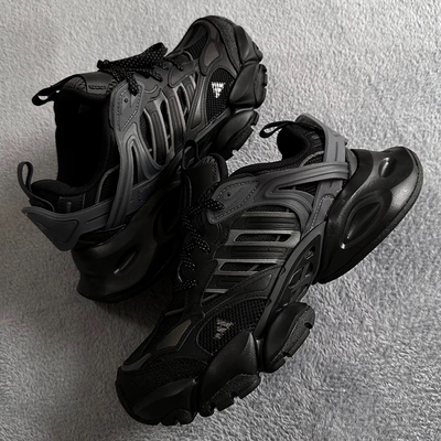 Adidas/阿迪达斯轻机运动休闲鞋