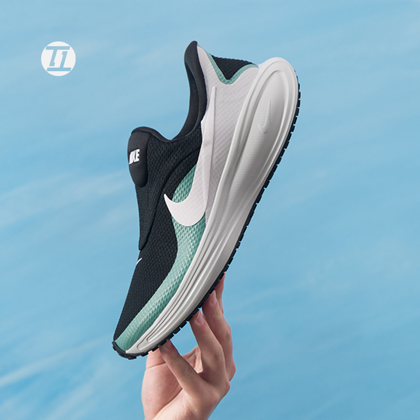 耐克男子复古透气跑步鞋