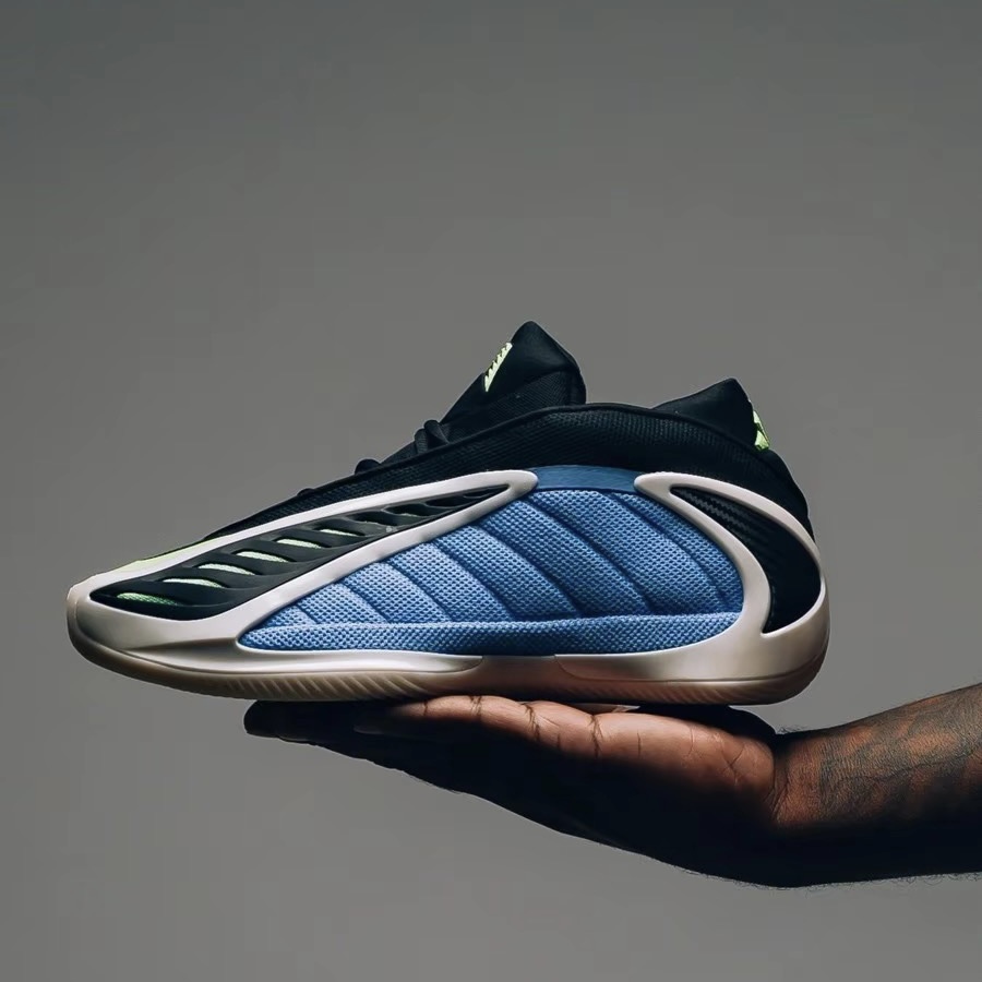 ADIDASAE2爱德华兹2代篮球鞋