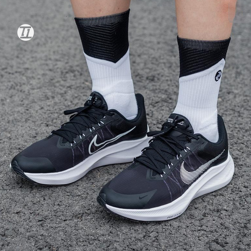 耐克nike air zoom winflo 8黑白气垫缓震透气休闲跑步鞋 cw3419