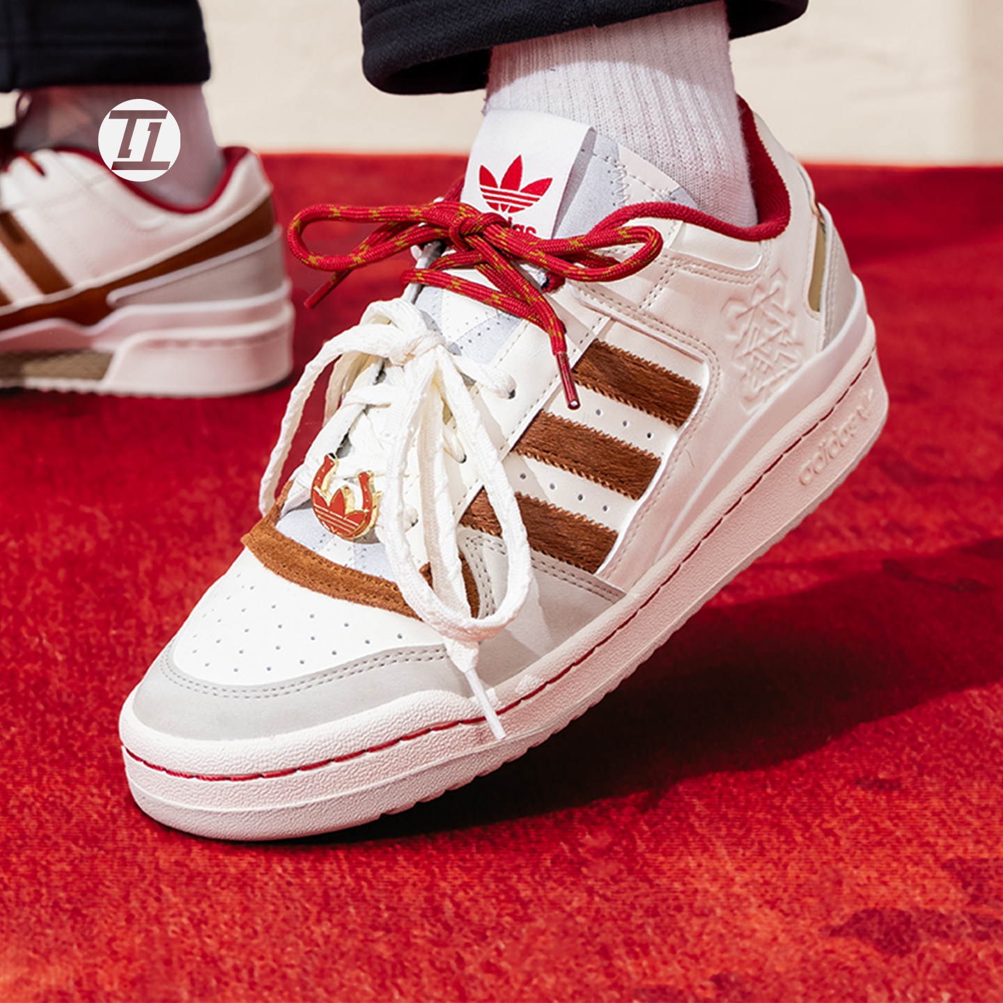 三叶草ADIDAS FORUM LOW新年限定款低帮篮球风休闲运动板鞋KJ8751,运动鞋new,板鞋,淘宝优惠券,粉丝福利购,淘宝优惠卷