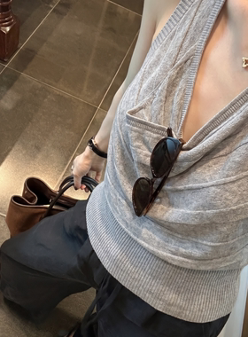 法式气质灰色荡领挂脖吊带背心女夏外穿独特漂亮收腰无袖露背上衣