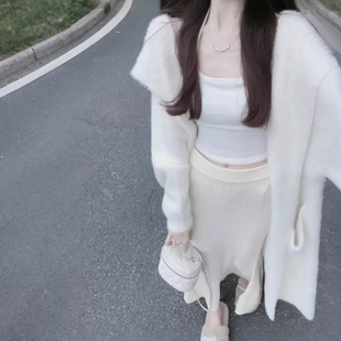 韩系白色水貂绒中长款针织开衫女秋冬温柔仙女连帽厚毛衣外套上衣